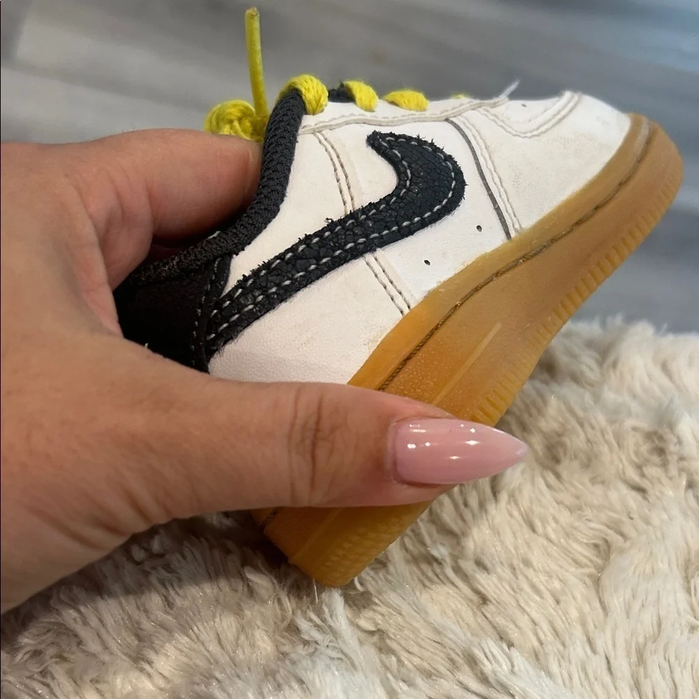 Toddler's Nike Force 1 LV8 White/Anthracite-Yellow Strike Size 4